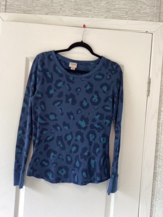 Mossimo Supply Co. Tops - Mossimo Supply Co. Blue Thermal Top with Teal Print XL EUC